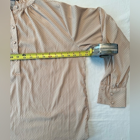 🎉H&M Lightweight Pale Pink With Tiny Black Polka-Dots Long Sleeve Blouse Size 8 - Picture 13 of 13